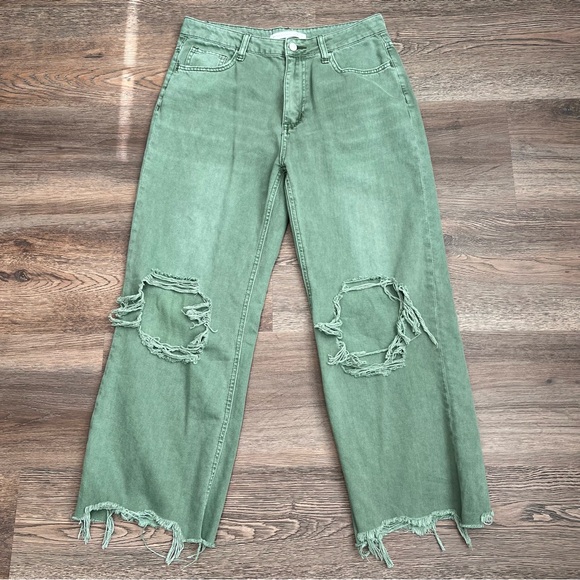 Altar’d State Distressed Ripped Green Women Jeans Size 28 Straight Leg - Picture 2 of 10